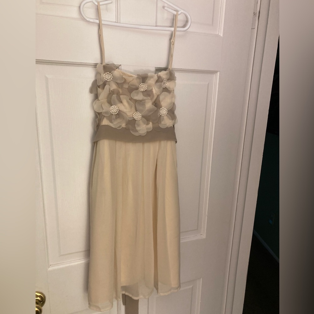 Appliqué Flower Top Dress Size Small Design by Daisy Shoppe